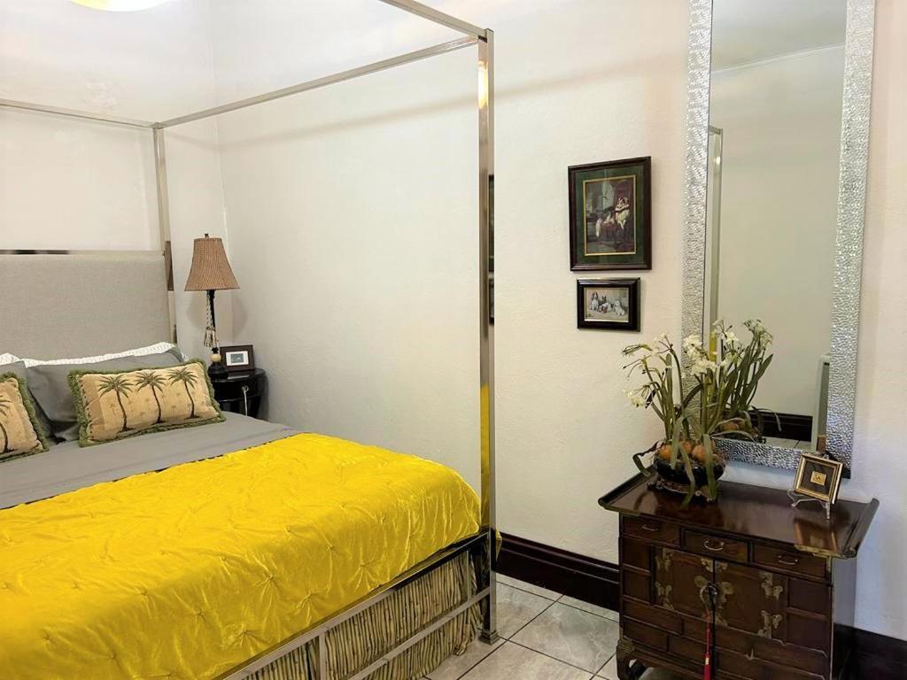 Casa Sophia 3 Listings Apartment 1 Or Apartment 2 Separately Or Apt 1 And 2 Together All With Fo Internet กวาปิเลส ภายนอก รูปภาพ