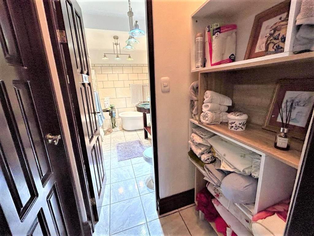 Casa Sophia 3 Listings Apartment 1 Or Apartment 2 Separately Or Apt 1 And 2 Together All With Fo Internet กวาปิเลส ภายนอก รูปภาพ